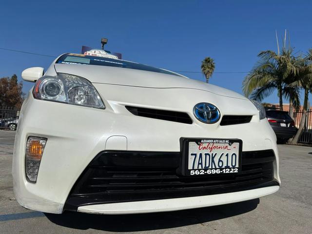 2013 Toyota Prius Two photo 20