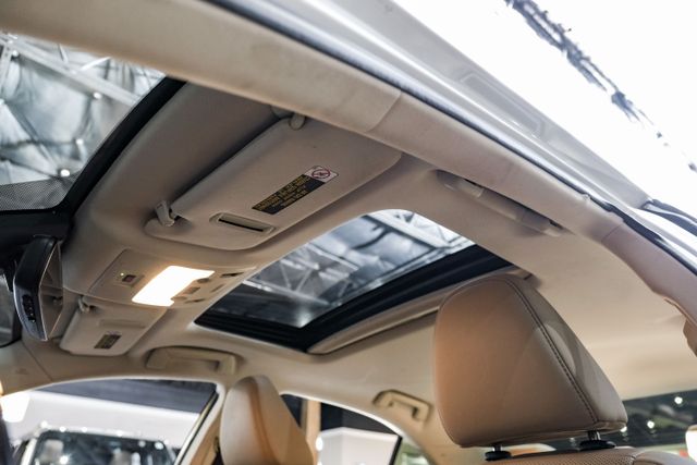 2018 Lexus Is Is 300 Sedan 4d - Image 5