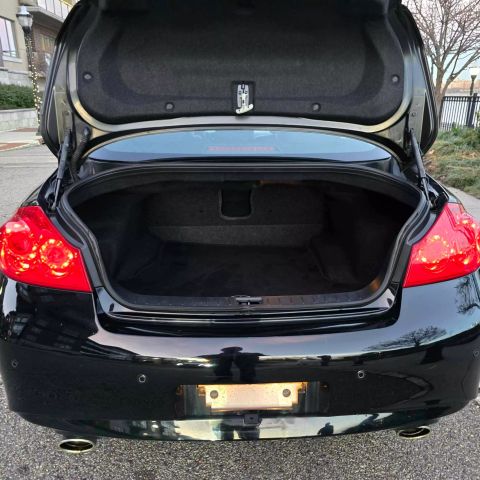 2013 Infiniti G37x Sedan 4d - Image 9