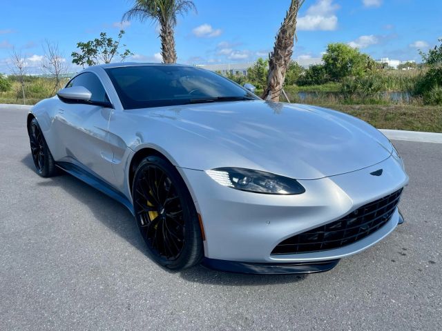2023 Aston Martin Vantage - Image 2