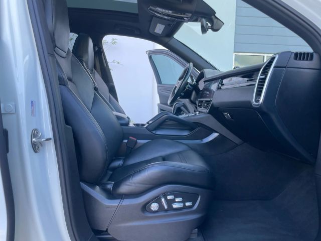 2019 Porsche Cayenne - Image 100