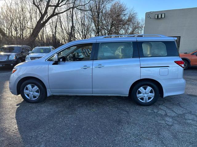 2015 Nissan Quest S photo 4