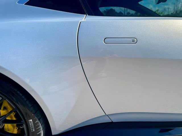 2023 Aston Martin Vantage - Image 11