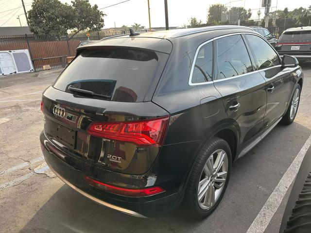 2018 Audi Q5 Premium Plus photo 2