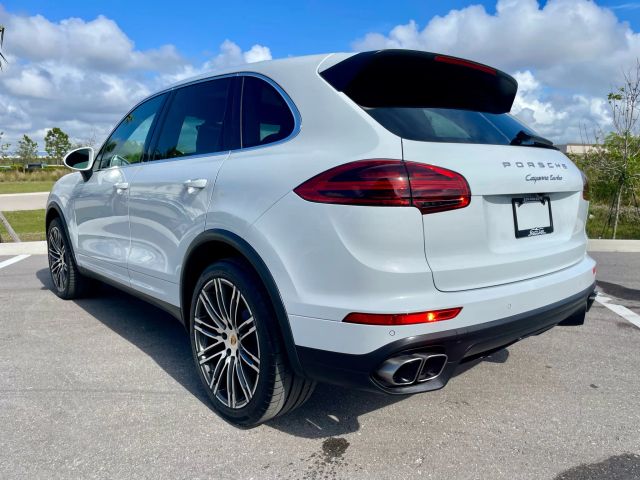 2017 Porsche Cayenne - Image 26