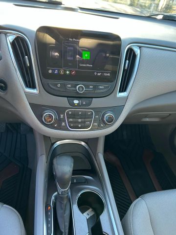 2021 Chevrolet Malibu - Image 17