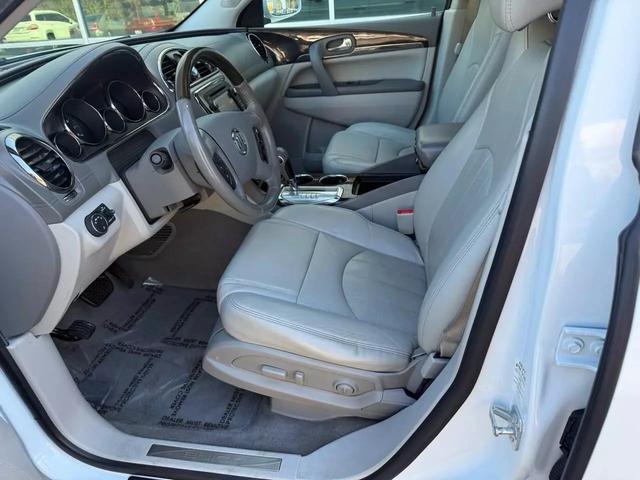 2017 Buick Enclave Leather photo 15