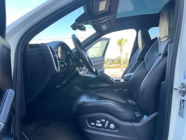 2019 Porsche Cayenne - Image 76