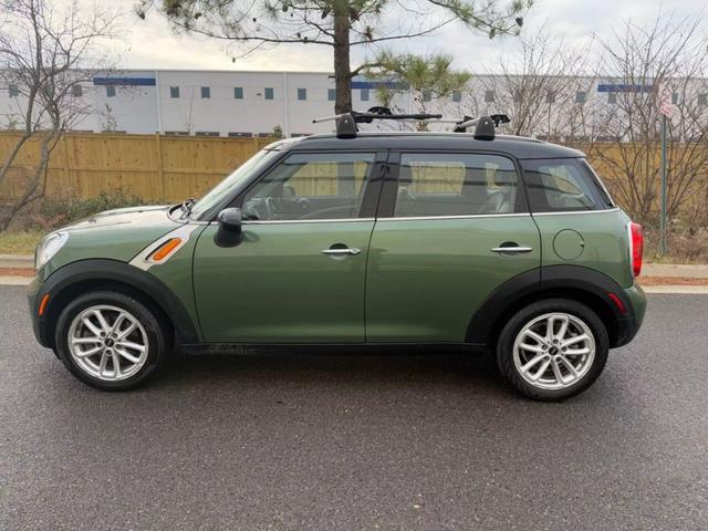 2015 MINI Countryman Countryman photo 9