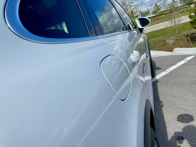 2017 Porsche Cayenne - Image 17