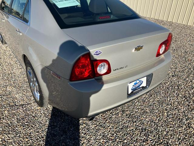 2010 Chevrolet Malibu 1LT photo 6