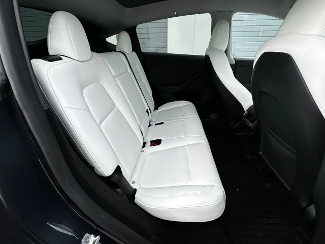 2024 Tesla Model Y - Image 42