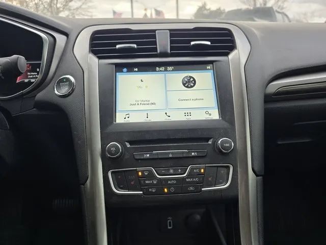 2017 Ford Fusion - Image 13