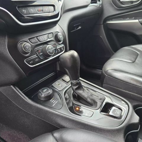 2019 Jeep Cherokee Limited Sport Utility 4d - Image 32
