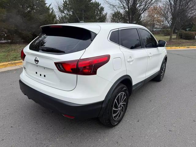 2018 Nissan Rogue Sport S photo 16