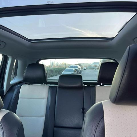 2017 Volkswagen Tiguan 2.0t Wolfsburg Edition 4motion Sport Utility 4d - Image 17