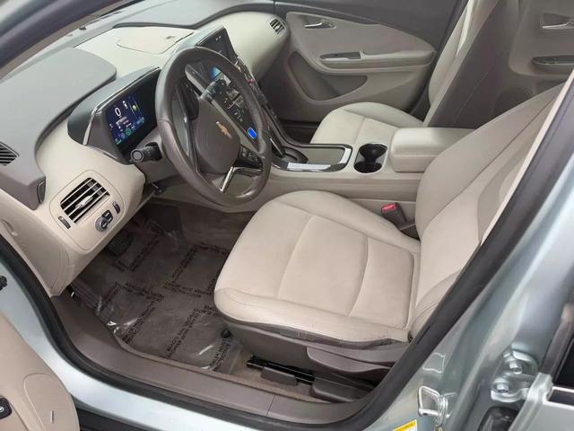 2013 Chevrolet Volt Base photo 9