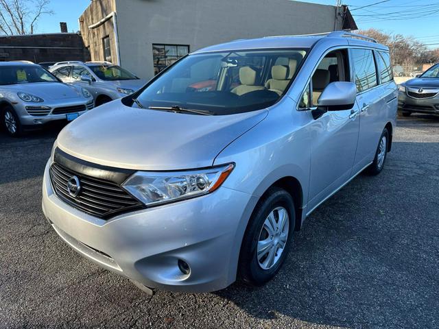 2015 Nissan Quest S photo 3