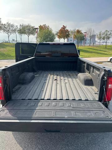 2023 Chevrolet Silverado 3500HD High Country photo 12