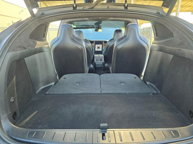 2019 Tesla Model X - Image 39