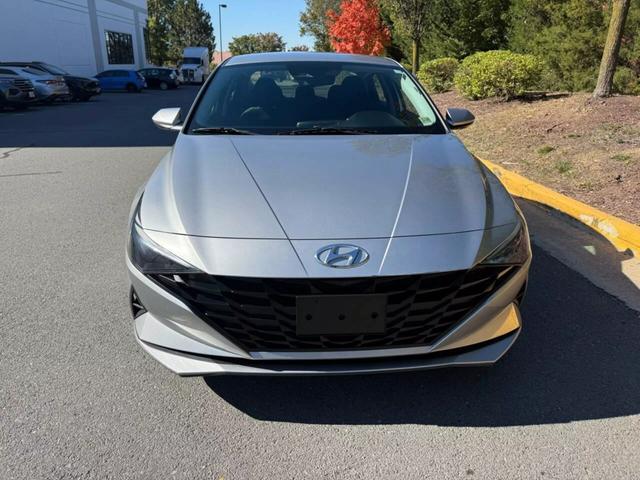 2021 Hyundai Elantra SEL photo 18