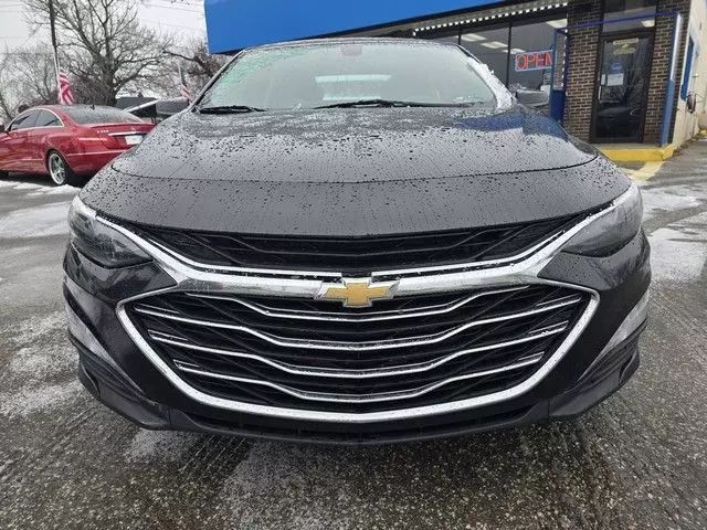 2019 Chevrolet Malibu - Image 1