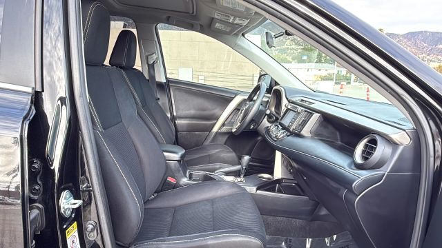 2015 Toyota Rav4 - Image 16