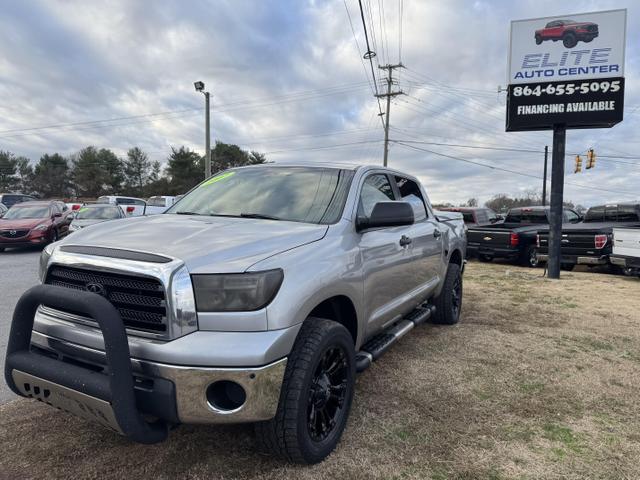 Toyota Tundra's photo