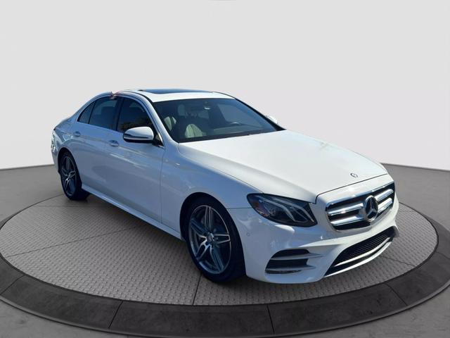 Mercedes-Benz E-Class's photo