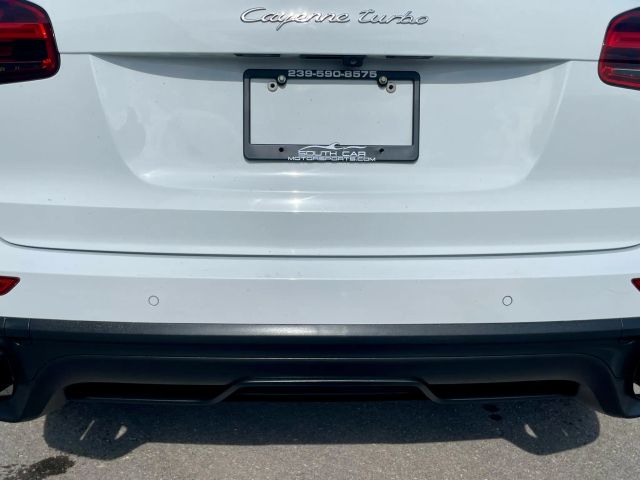 2017 Porsche Cayenne - Image 23