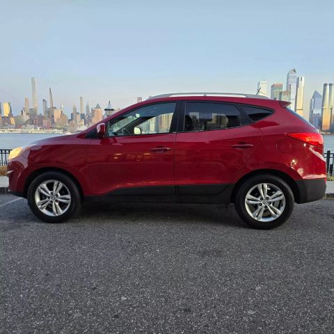 2011 Hyundai Tucson Gls Sport Utility 4d - Image 4