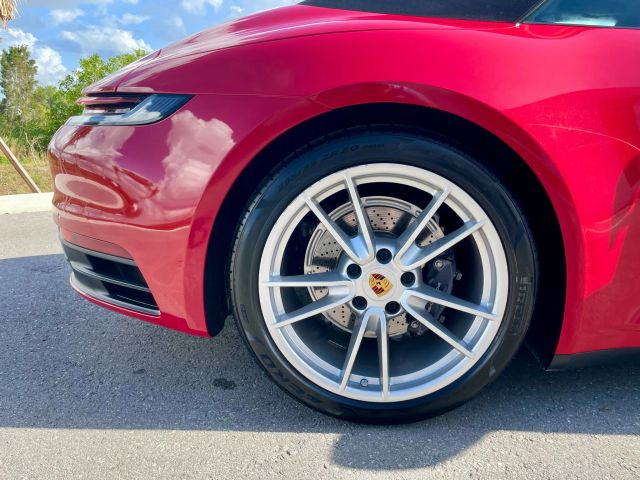 2021 Porsche 911 - Image 13