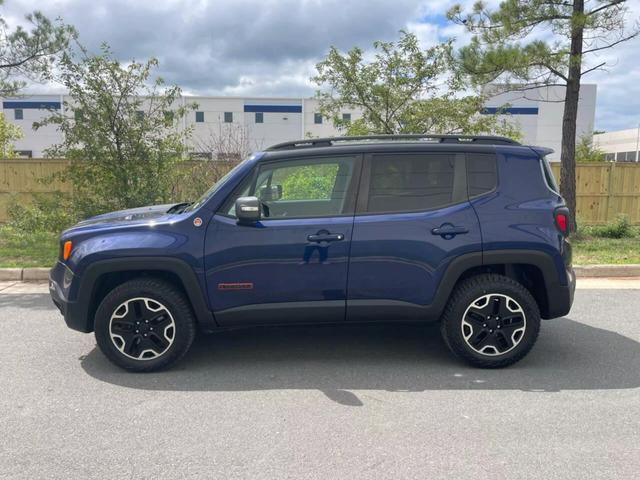 2017 Jeep Renegade Trailhawk photo 11