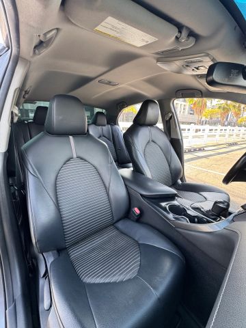 2020 Toyota Camry - Image 23
