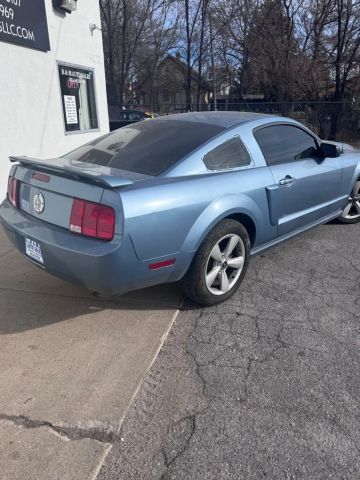 2006 Ford Mustang Coupe 2d - Image 4