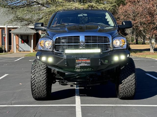 2008 Dodge Ram 2500 Pickup SLT photo 3