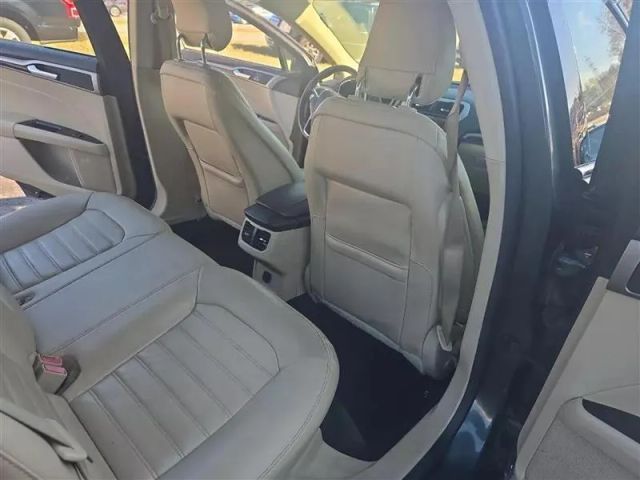 2015 Ford Fusion - Image 17
