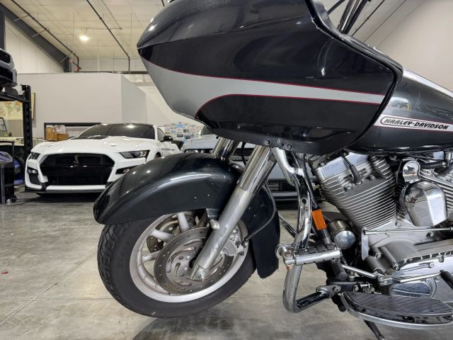 2006 Harley Davidson Road Glide - Image 2