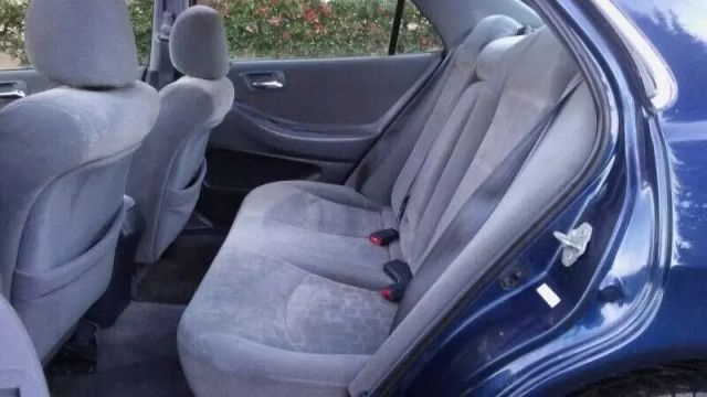 2001 Honda Accord - Image 10