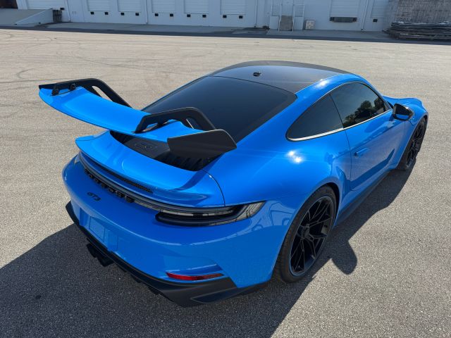 2022 Porsche 911 - Image 13