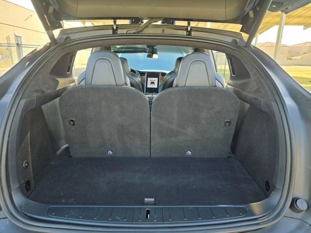 2019 Tesla Model X - Image 38