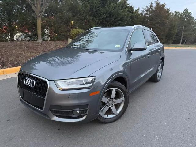 Audi Q3's photo