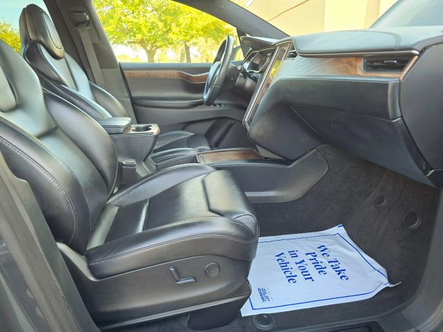 2019 Tesla Model X - Image 23