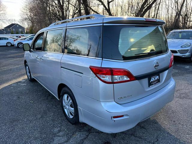 2015 Nissan Quest S photo 5