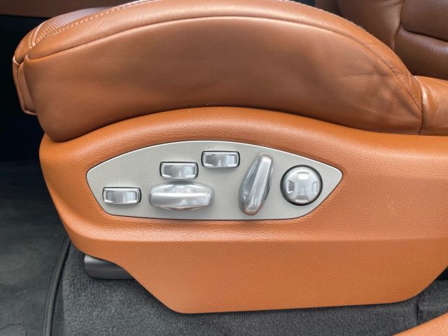2017 Porsche Cayenne - Image 98