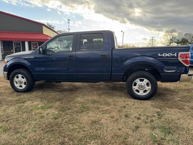 2012 Ford F-150 XLT photo 2