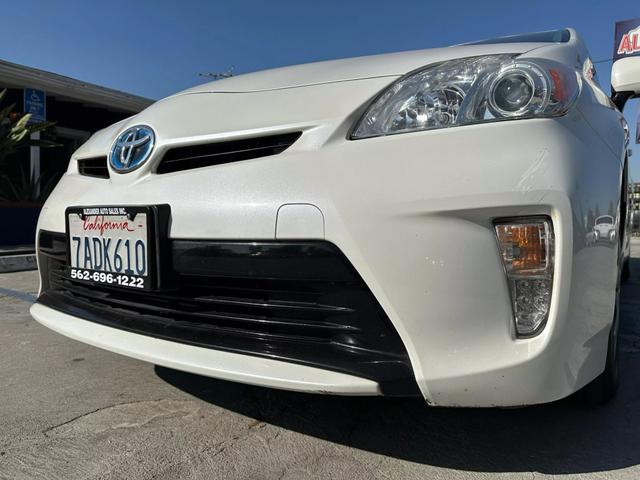 2013 Toyota Prius Two photo 21