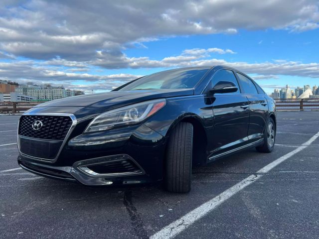 2016 Hyundai Sonata Hybrid Limited Sedan 4d - Image 5