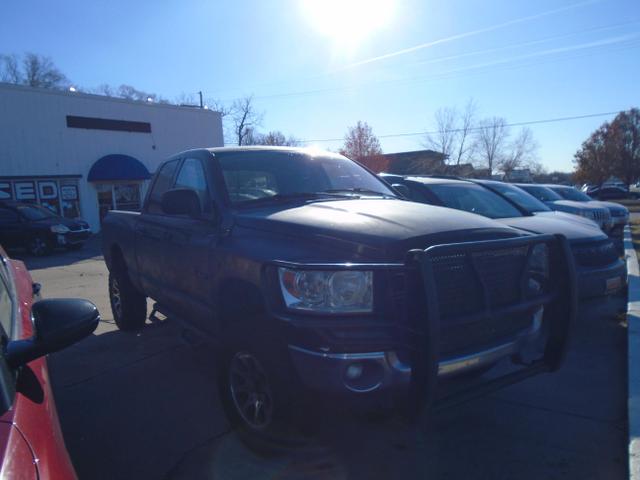 2008 Dodge Ram 1500 Pickup ST photo 3