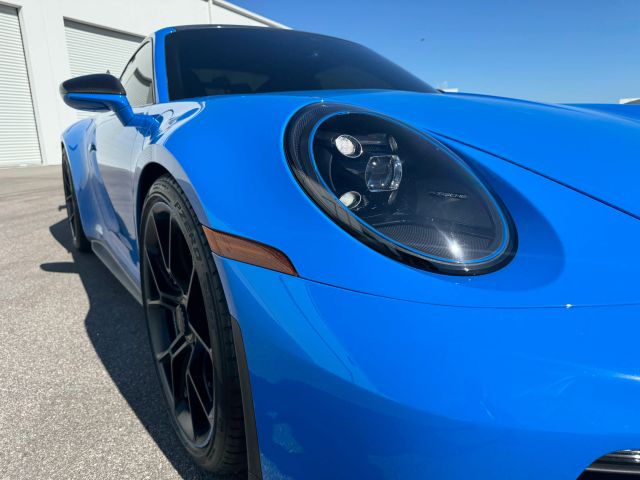 2022 Porsche 911 - Image 4